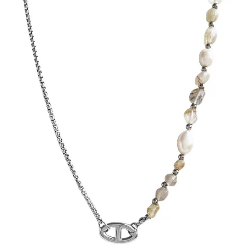 This necklace with irregular texture and crushed stone splicing of beaded beads is a niche design for women, with a unique and elegant style. It is a necklace and collarbone chain accessory Item Picture