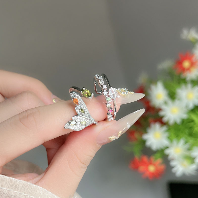 Wholesale light luxury, fashionable and high-end color diamond fishtail opening ring, women's personality, versatile and exquisite design index finger ring details Picture