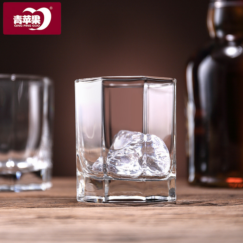 Wholesale of green apple octagonal glass cups, whisky cups, beer cups, juice cups, beverage cups and water cups with logo printing Specification drawing