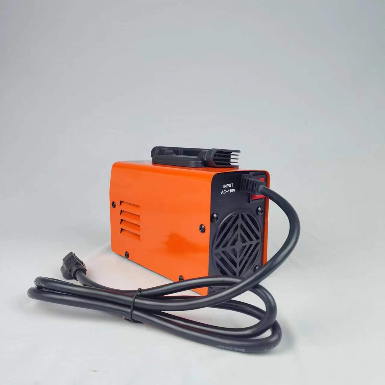 Us-grade electric welding machine set MMA250 300 small household portable manual welding 220V inverter DC arc welding machine Application Scenario