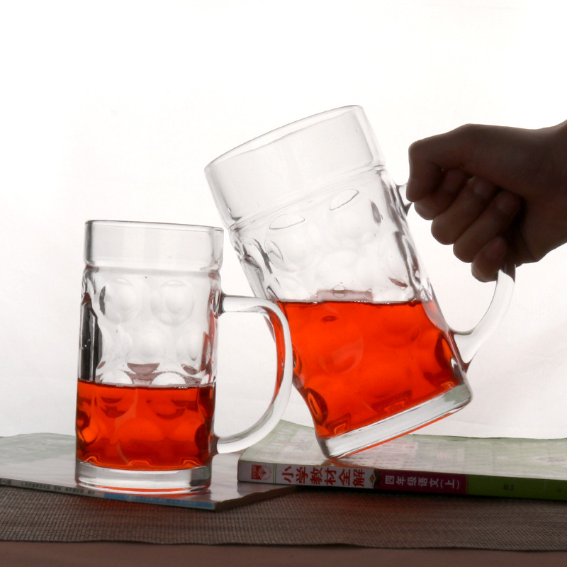 New household thickened large-capacity glass beer mug with handle, creative draft beer hero cup, creative bar Specification drawing