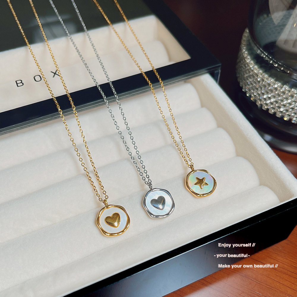 Korean InS-style jewelry, five-pointed star heart-shaped pendant necklace, new women's accessory, titanium steel collarbone chain wholesale full figure
