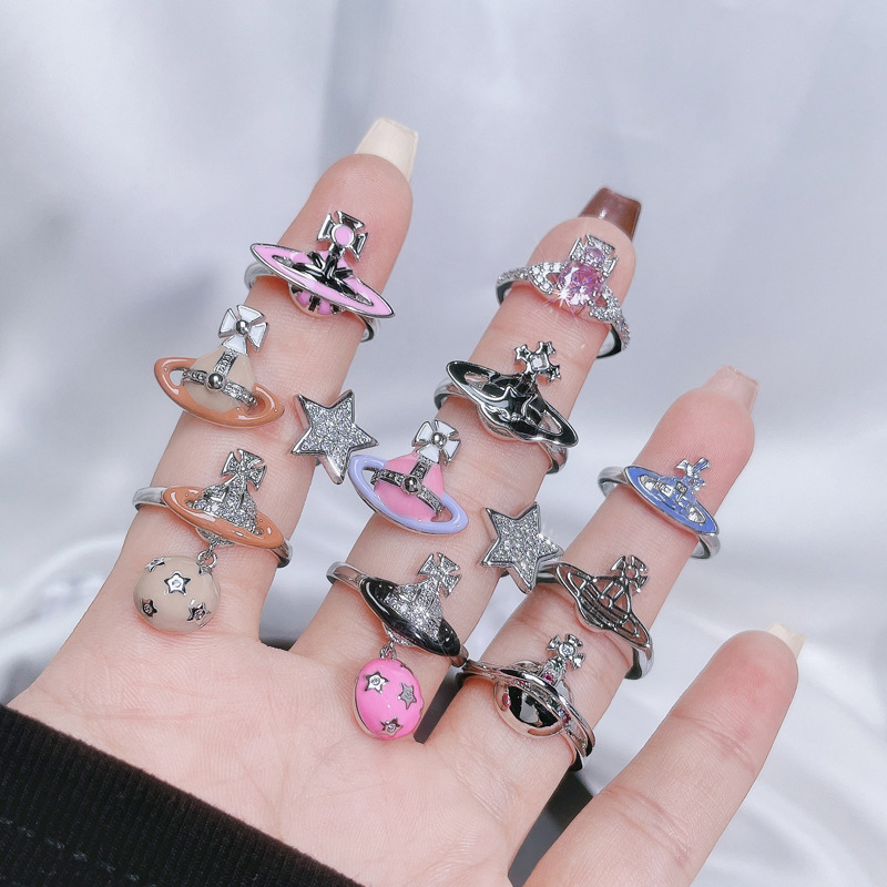 The Saturn drip glaze personalized open ring with a light luxury and high-end feel from Europe and America, a niche design with a cold and cool planetary style Application Scenario