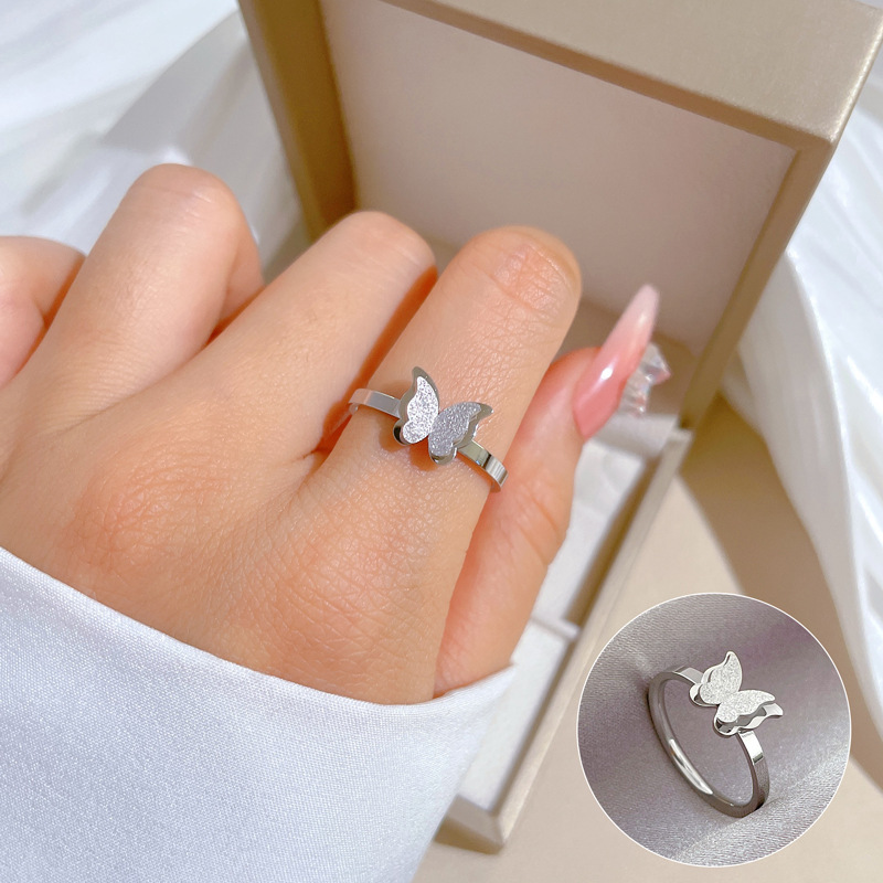 【 Non-Fading 】 Minimalist butterfly titanium steel cold style dance ring for men and women, trendy and simple food rings on Instagram details Picture