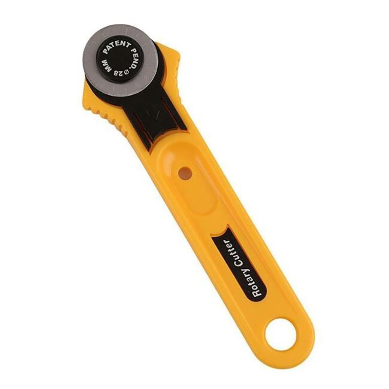 Yellow cutting tools, fabric cutting knife, circular roller knife, circular cutting knife, household sewing tools Application Scenario