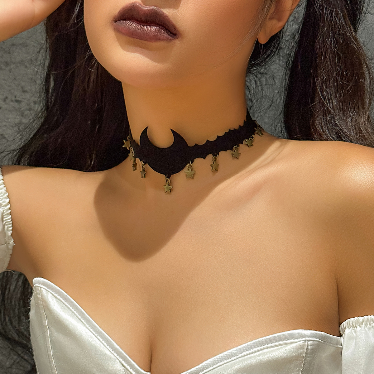 European and American cross-border long alloy star and moon tassel choker women's necklace, a niche Halloween sword-shaped necklace accessory Specification drawing