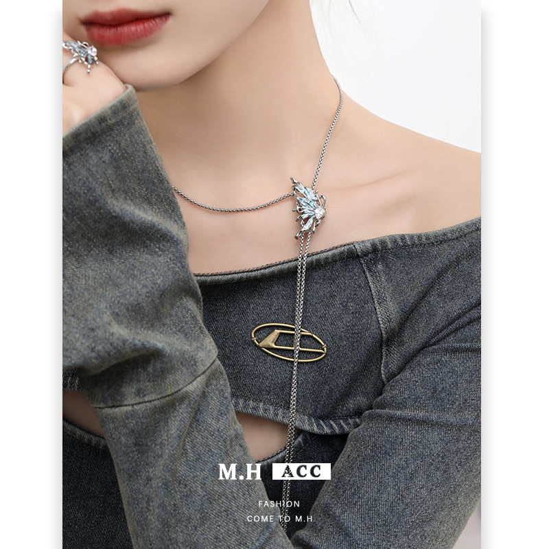 ins ice blue butterfly necklace accessory, autumn and winter fashion sweater chain, long style, high-end new cool style necklace full figure