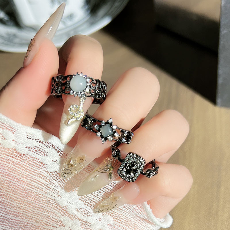 European and American fashion dark style iris cross micro-inlaid simple ring, gender-neutral style, cold personality style ring full figure