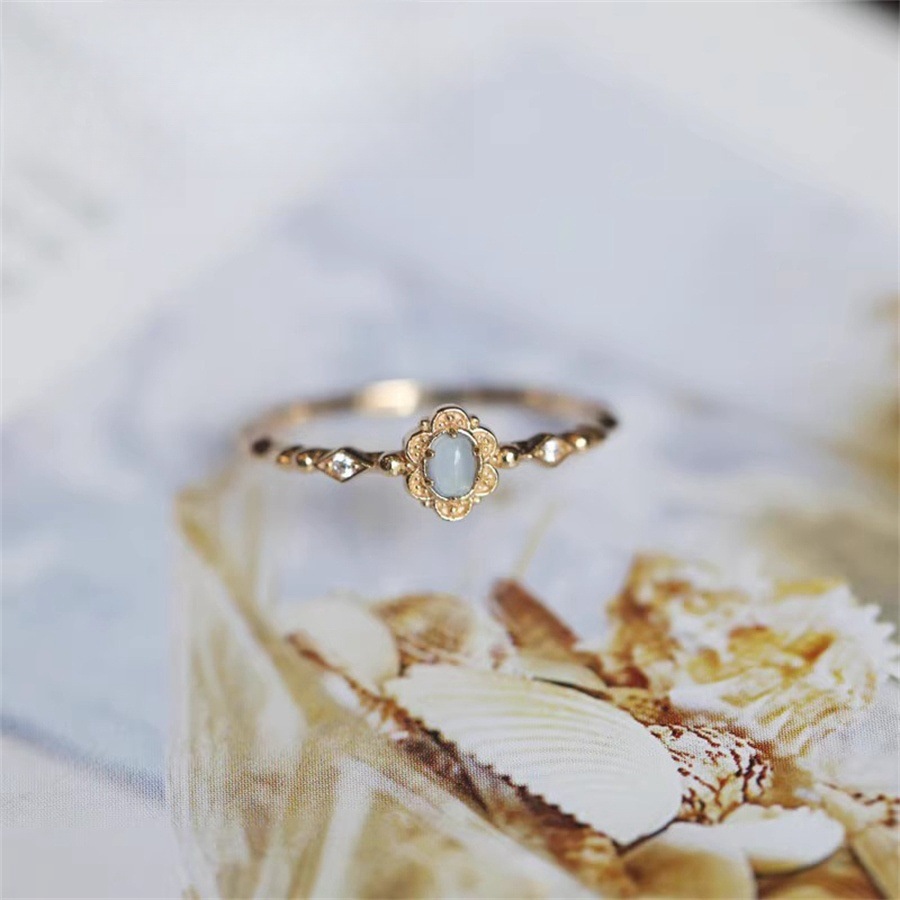 Blue sky Daisy Japanese-style smiling face flower edge aquamarine ring, a girl's fresh, light luxury, versatile and high-end ring trend Application Scenario