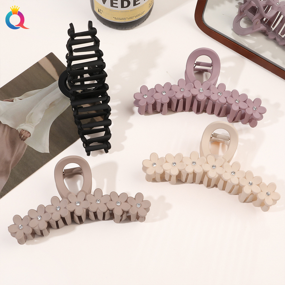Wholesale of Qiyue Cross-border water Diamond large seven-flower hair clips, large amount of hair at the back of the head, coiled hair clips, shark clips, and hair accessories full figure