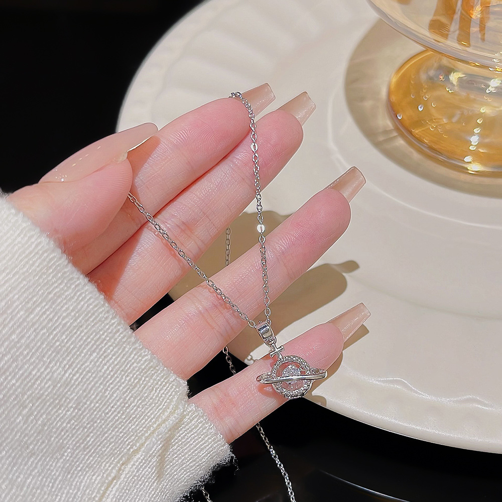 Korean Little Chanel-style Planet pendant, a new and elegant accessory with a high-end feel, a niche collarbone chain, a fashionable and sweet necklace for women details Picture