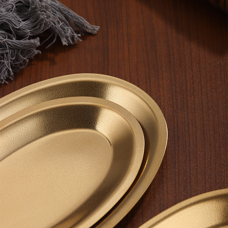 Korean-style stainless steel snow pattern oval plate, golden egg-shaped plate, household fish plate, rice noodle plate, thickened snack fried chicken plate Application Scenario