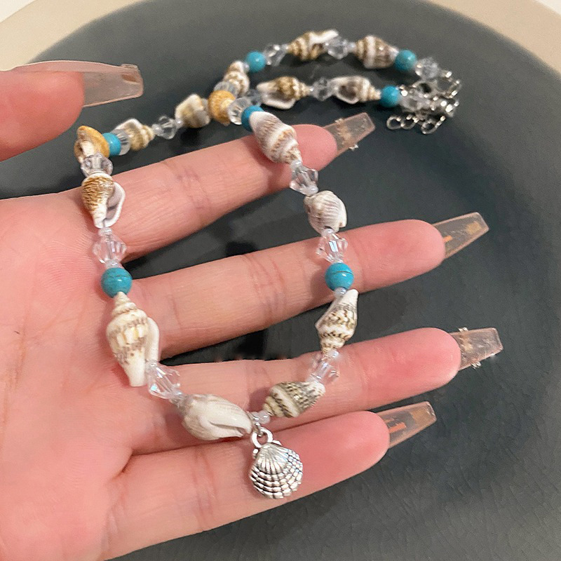 Dopamine conch shell pendant necklace for women's summer fashion, niche and unique design, versatile collarbone chain feel details Picture