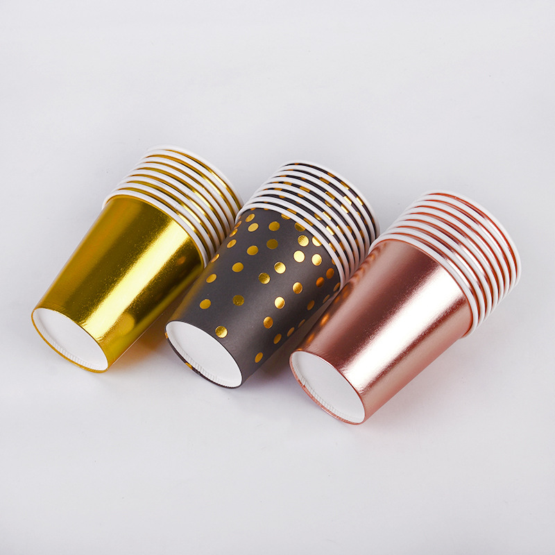 The manufacturer offers disposable, environmentally friendly and degradable gold-embossed paper cups in stock for festivals, birthdays and party beverages Application Scenario