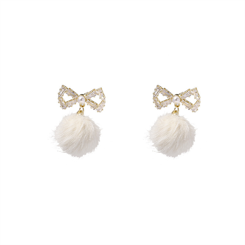 Fluffy zircon bow pom-pom earrings for women, a unique and warm Korean style pom-pom design Item Picture