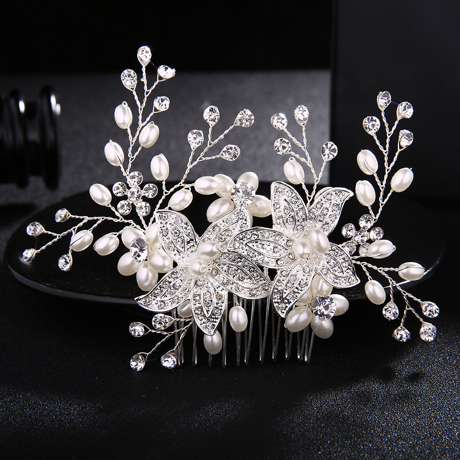 Korean-style forest-themed bridal accessories, alloy pearl hand-combed, luxurious diamond-encrusted, photography photo style, updo headwear full figure