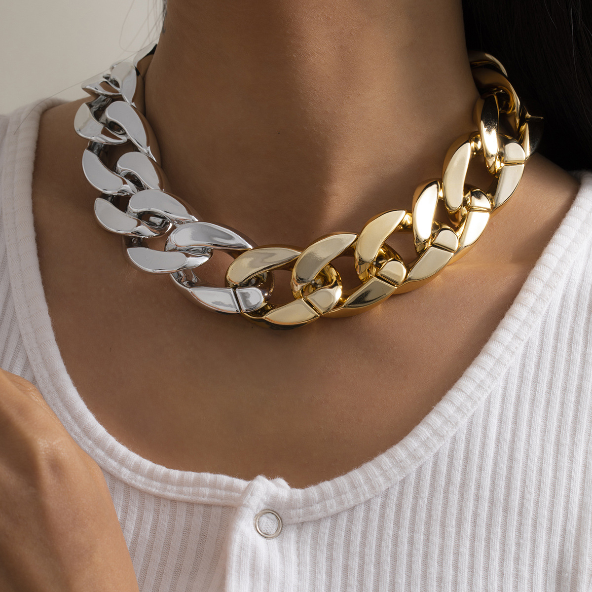 European and American cross-border accessories, street hip-hop trendy color patchwork simple necklace, women's exaggerated single-layer geometric chain necklace details Picture
