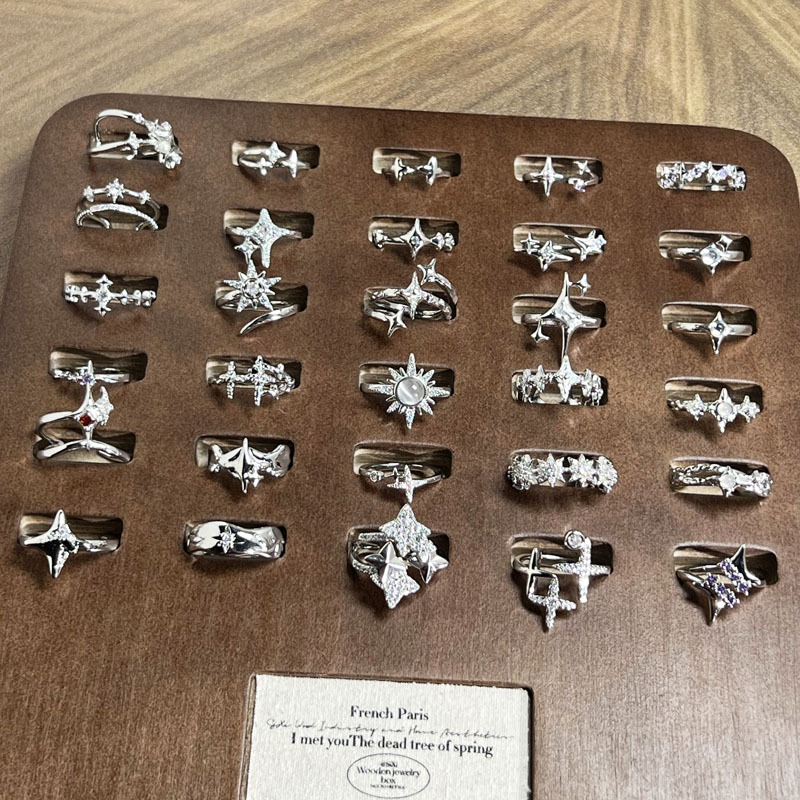Minimalist irregular starlight style punk androgynous open ring, versatile for women, and a niche stacked index finger ring Specification drawing