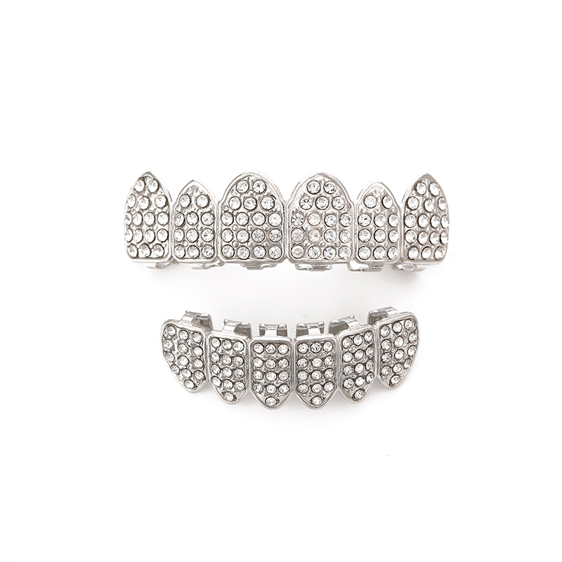 In 2024, Amazon's Halloween cross-border hip-hop teeth grills, a must-have accessory, and teeth Grills with full diamonds Application Scenario