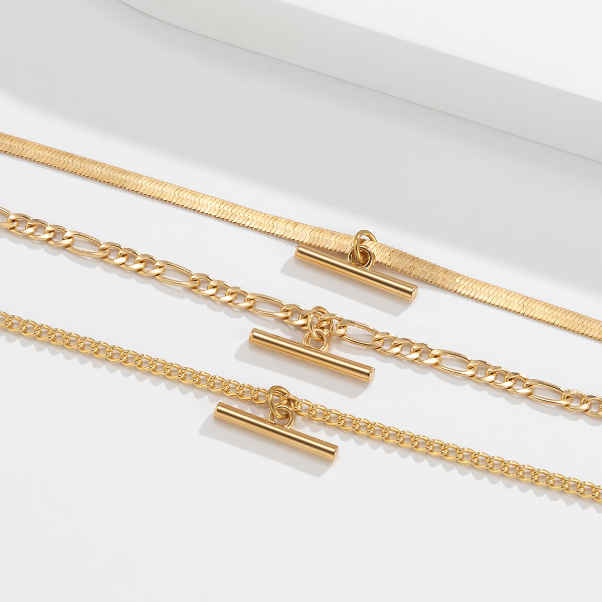 European and American cross-border personalized and simple copper chain multi-element set necklace, fashionable geometric alloy T-shaped jewelry for women Application Scenario
