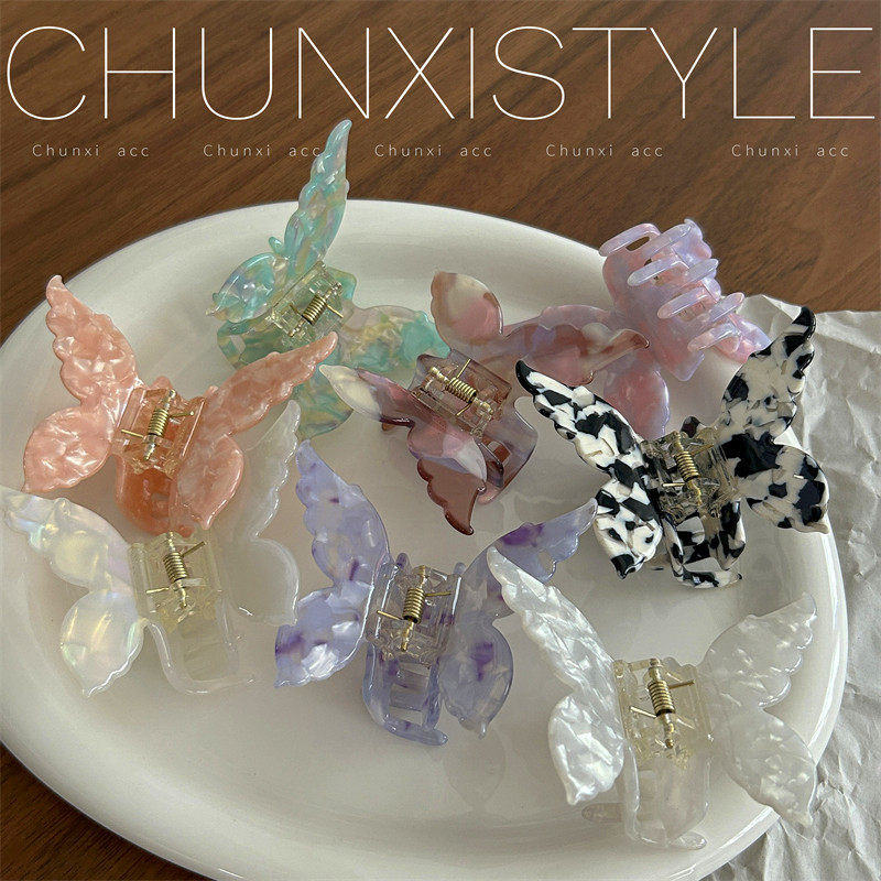 A super ethereal and colorful three-dimensional butterfly hair clip, a sweet and cute girl acetic acid hair clip for half-tying hair at the back of the head, a new Korean-style hair clip Specification drawing