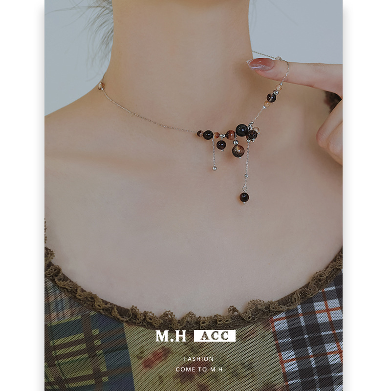 A new retro and ethereal agate beaded necklace for women in 2025, featuring a light luxury, simple and fashionable style, versatile and high-end collarbone chain Specification drawing