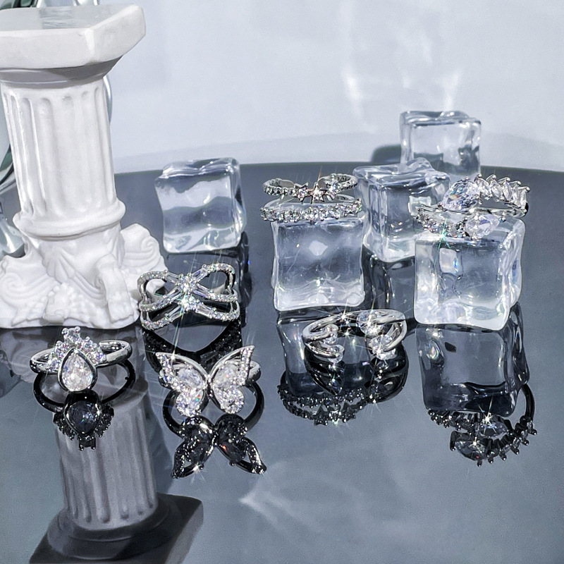 Sweet and cool, light luxury butterfly opening ring for women, full diamonds, geometric irregular, cold style, high-end fashion ring details Picture