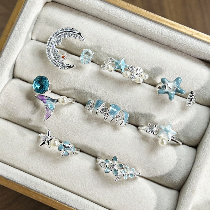 The new ice blue series ocean-style starfish tail enamel open ring is a women's vacation style light luxury design ring Application Scenario