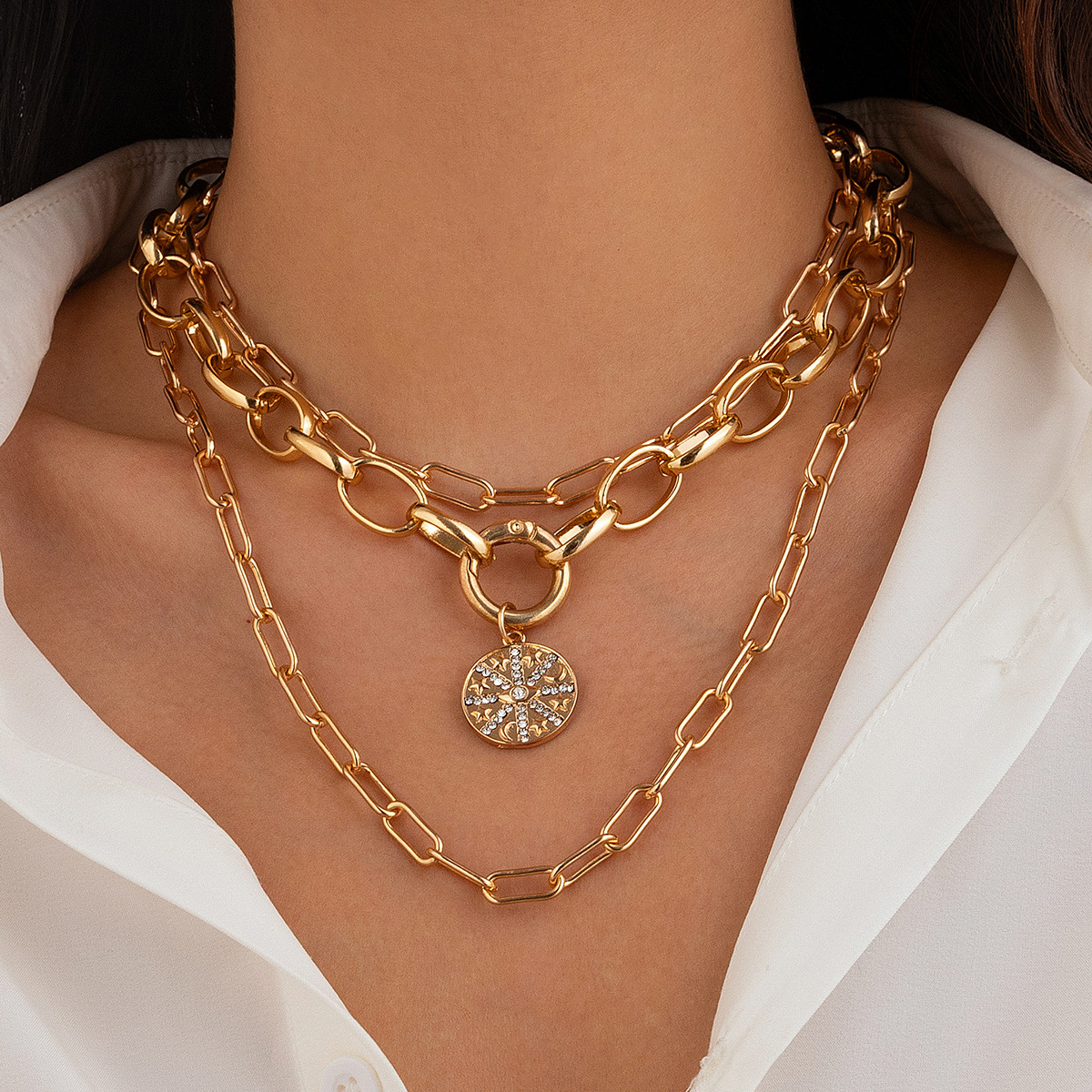 European and American cross-border jewelry hip-hop style alloy Guba necklace 3-piece set, round spring buckle collarbone chain set full figure