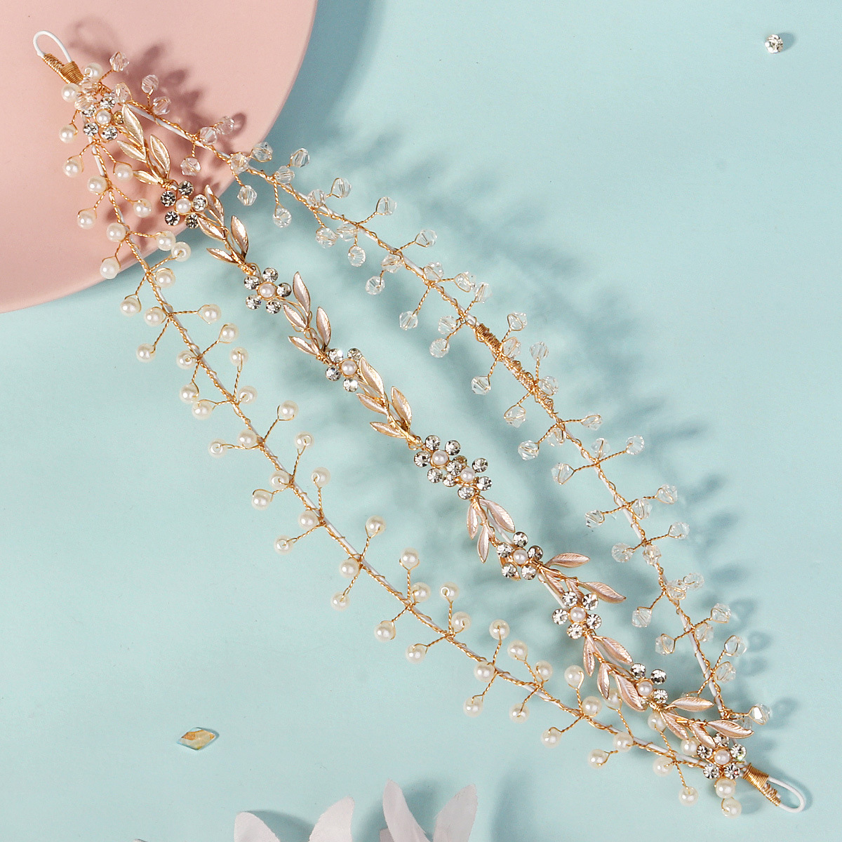 A new cross-border handcrafted crystal pearl headband for birthday and wedding photo headwear, a multi-layered bride headband with a high-end female feel Specification drawing