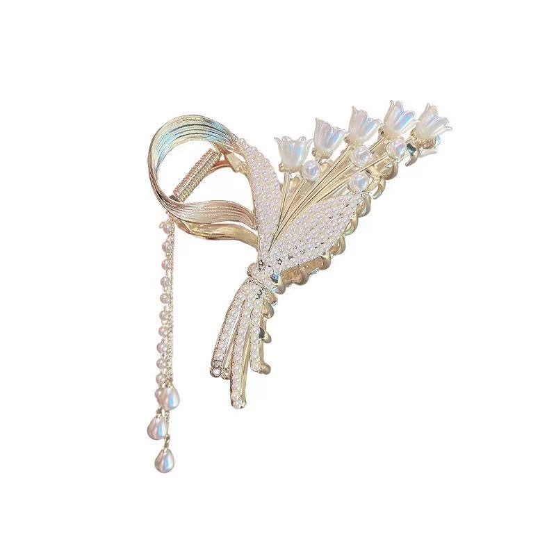 Lily of the valley wheat ear hair clip, a new Chinese-style grappling clip with a stepping tassel, and a shark clip for updo hair at the back of the head Item Picture