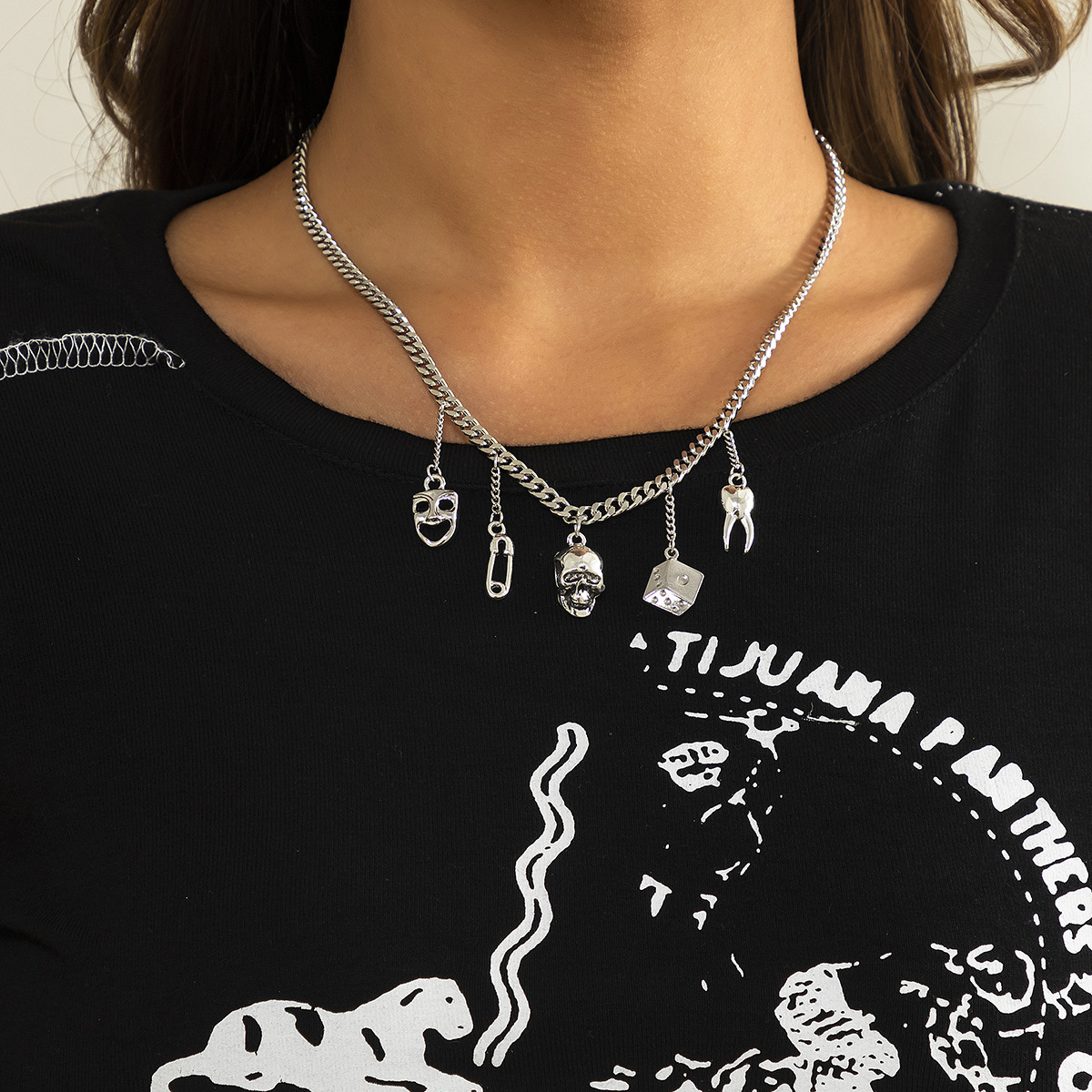 European and American cross-border punk funny mask skull couple necklace, sweet and cool mixed and matched Rubik's cube hip-hop pendant necklace full figure