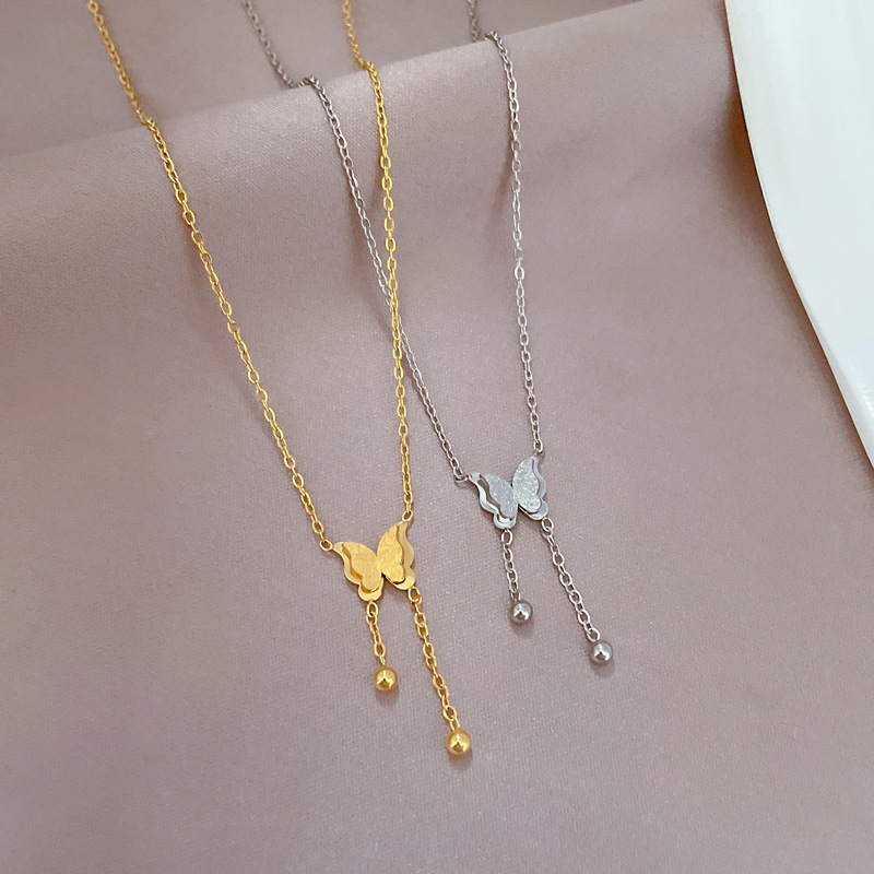 【 All-titanium Steel 】 Butterfly tassel minimalist style furnace, real gold necklace, female Instagram influencer collarbone chain accessory Application Scenario