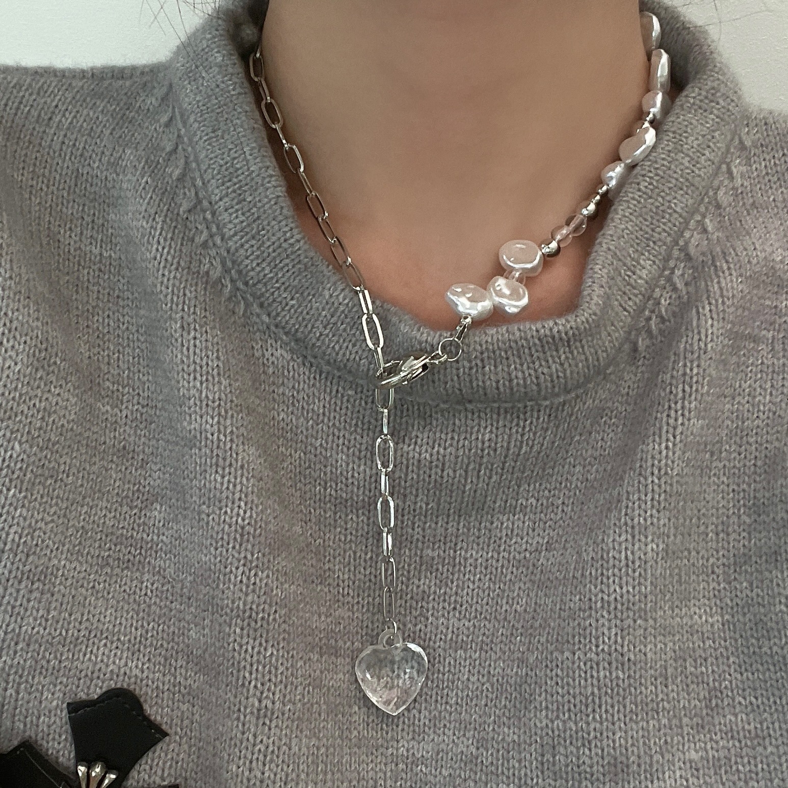 ins irregular-shaped pearl transparent heart collarbone chain, fairy personality heart-shaped niche design necklace, fashionable and trendy neck chain Specification drawing