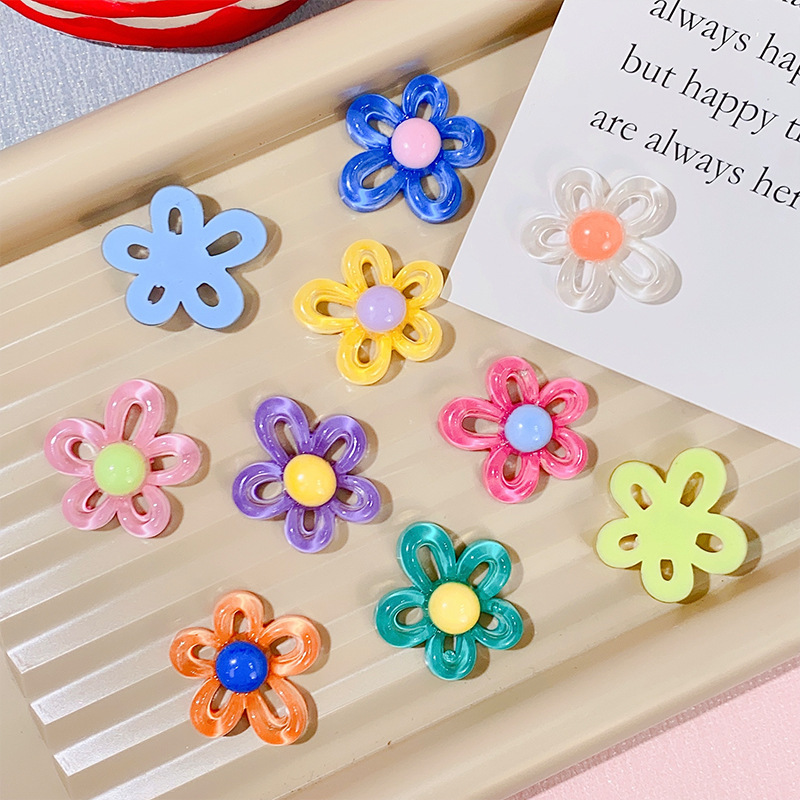 DIY resin small accessories, ice-transparent flower hair accessories, handcrafted hair clips, hair ties, hair bands, materials, cream glue accessories Application Scenario
