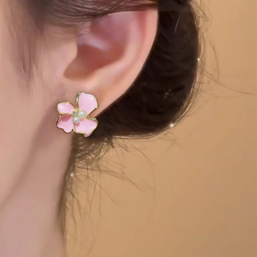 Exquisite and high-end iris earrings, summer Japanese and Korean fresh oil-dripping pink cherry blossom earrings, pearl stud earrings Specification drawing