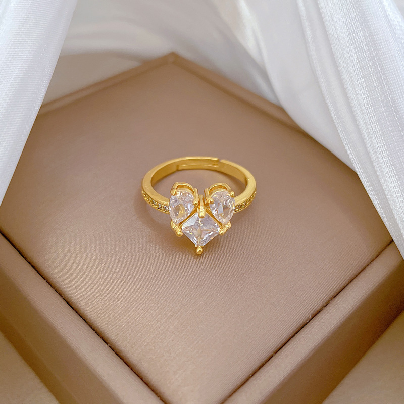【 Real Gold 】 Heart-shaped zircon Full diamond ring with adjustable opening, simple Japanese-style bracelet, couple rings Application Scenario