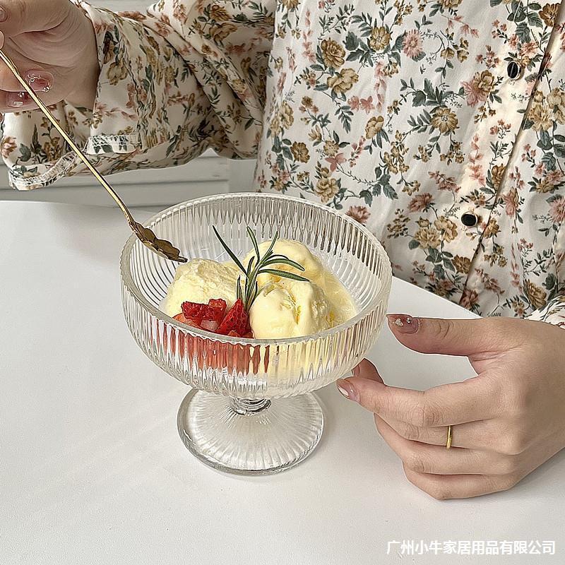 Retro InS-style vertical patterned tall leg ice cream cup, glass dessert cup, ice cream cup, striped tall leg glass water cup details Picture