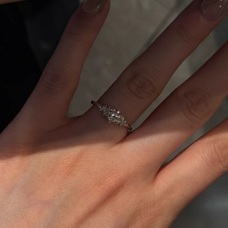 French cold and elegant diamond zircon ring, gentle and refined for women, light luxury and niche design, high-end and versatile open ring Application Scenario