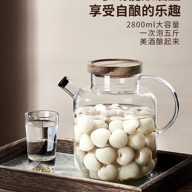 Japanese-style cold water kettle glass set, high-temperature resistant teapot, cold water kettle, household refrigerator kettle, large-capacity summer water kettle Application Scenario