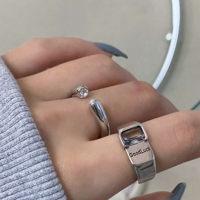 Fashionable, cool and minimalist ins cold style irregular geometric opening ring, a niche design for women, versatile food ring full figure