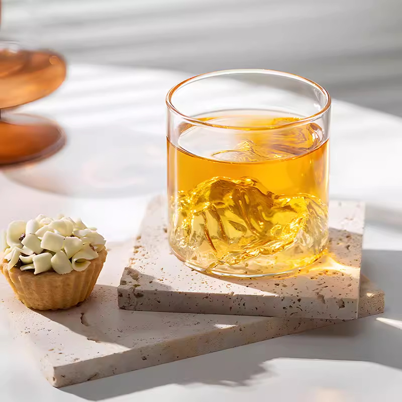 ins Douyin distribution: Guanshan Cup, glass Snow Mountain Small Tea cup, Owner's Cup, heat-resistant green tea Tasting cup, Gongfu Tea Trend Application Scenario