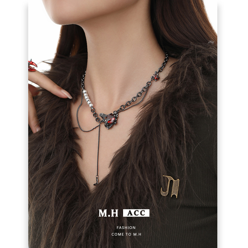 Dark butterfly pearl earrings, women's hip-hop high-end and exquisite 925 silver needle stud earrings, retro cross-border wholesale earrings details Picture