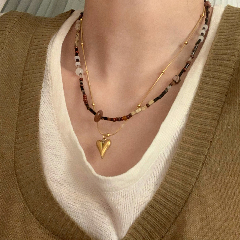 Retro beaded necklace collection, heart-shaped pendant necklace, elegant layering collarbone chain for women, 2023 new ins style full figure