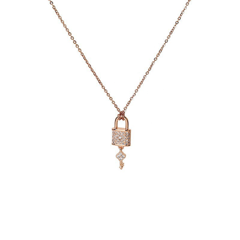 Titanium steel non-fading necklace, women's niche light luxury, niche design sense pendant, Instagram trendy Internet celebrity key lock collarbone chain Item Picture