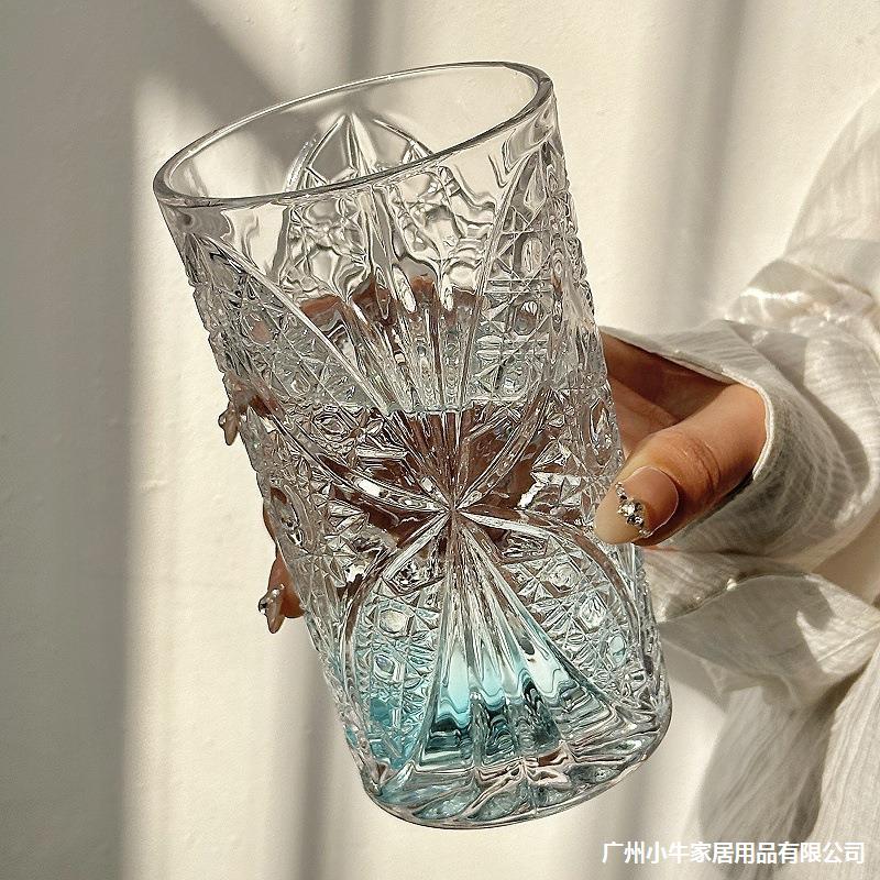 Relief butterfly-patterned glass cups, milk coffee cups, juice cups, milk tea cups, fresh and light drinking cups, cold drink cups, wine glasses Application Scenario