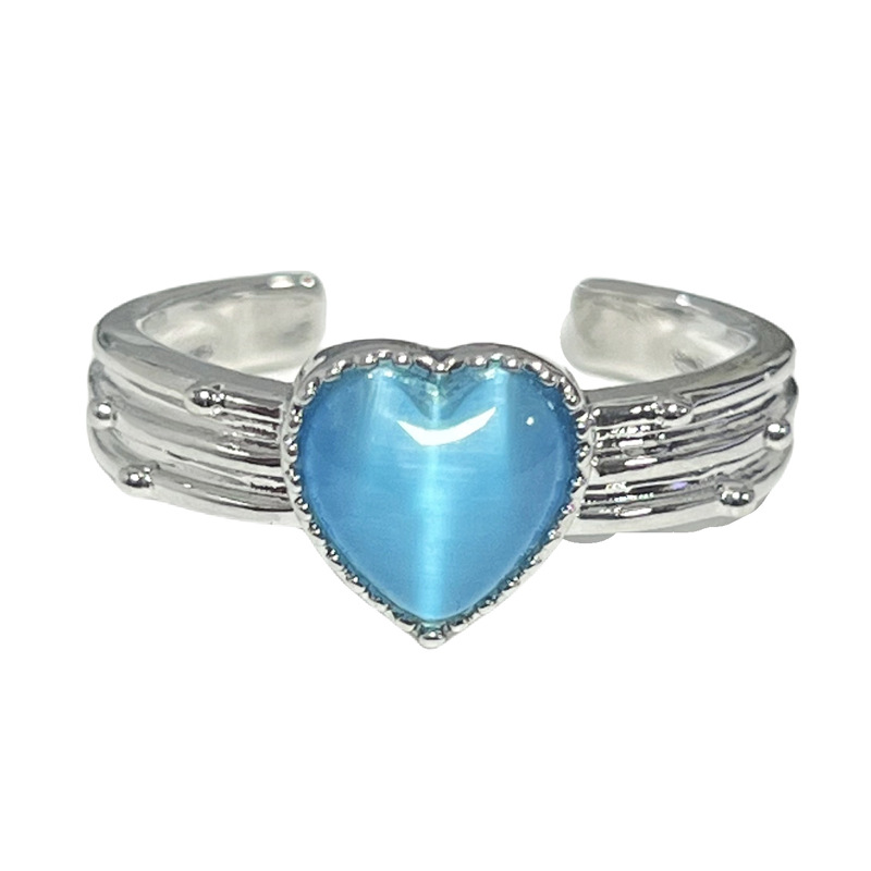 A new, fashionable and niche design open ring made of colored zircon, featuring a sea blue heart and a sweet, cool, and versatile style Item Picture