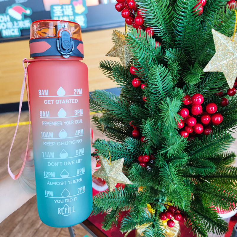 Gradient color water bottle, frosted space cup, portable drawstring, bouncy lid cup, 1000ml outdoor fitness sports water bottle Application Scenario