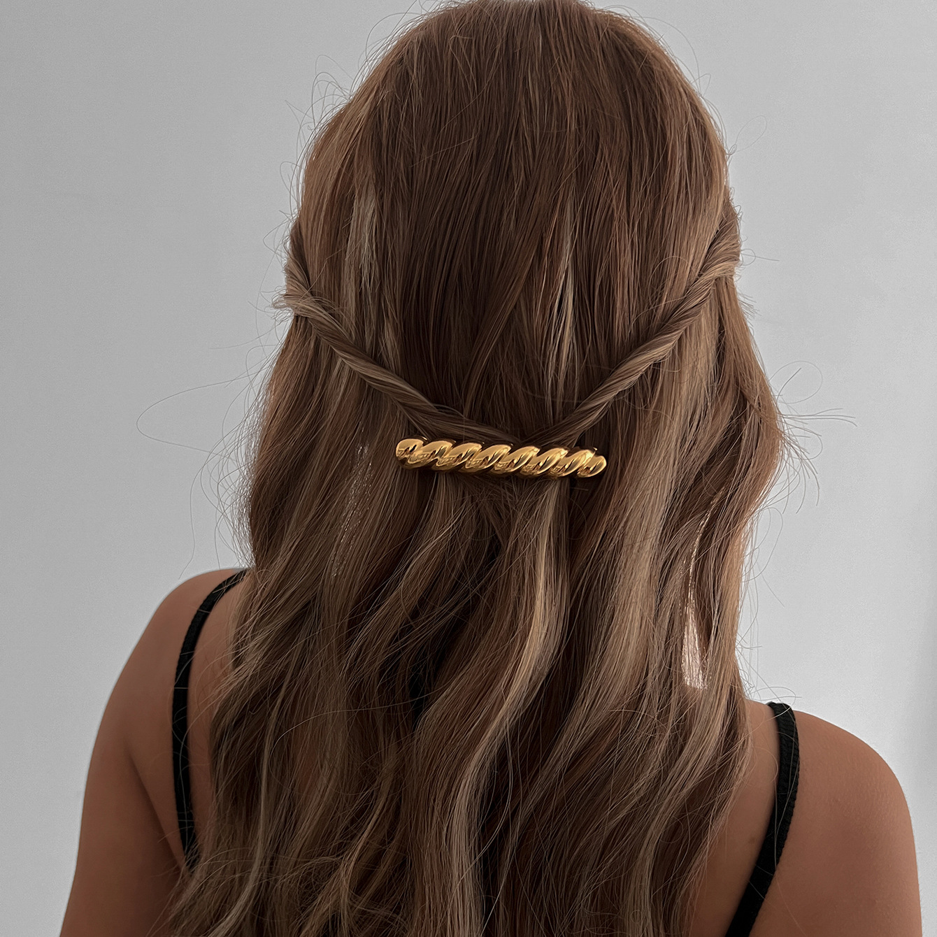European and American simple alloy hair accessories, hair clips, spring clips, women's 2024 new style, popular high-end one-shoulder ponytail clip wholesale details Picture