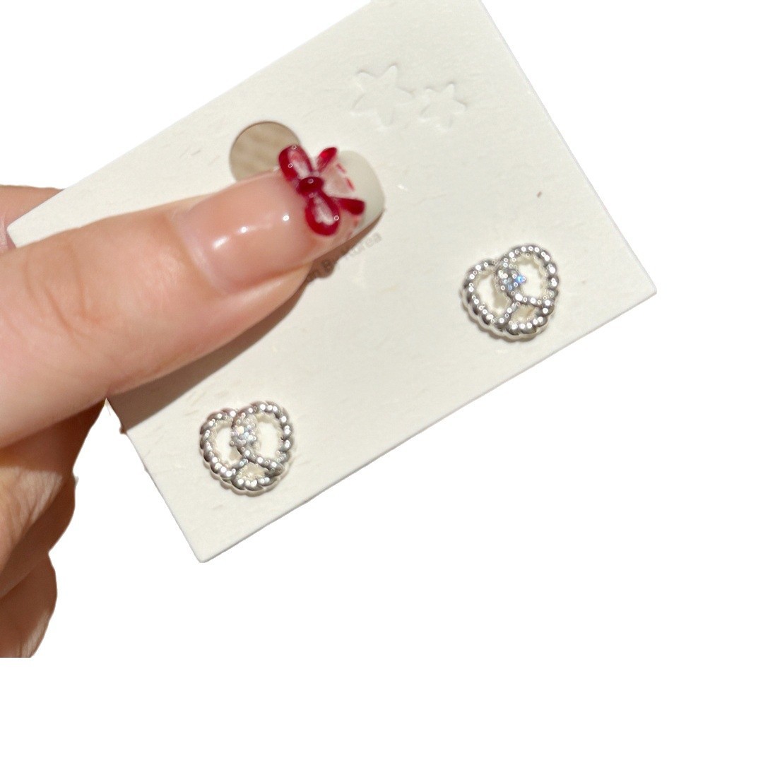 925 Sparkling Diamond Zircon Alkali Water Stud Earrings for Women, InS-style cute casual earrings and ear buckles, new high-end earrings Item Picture